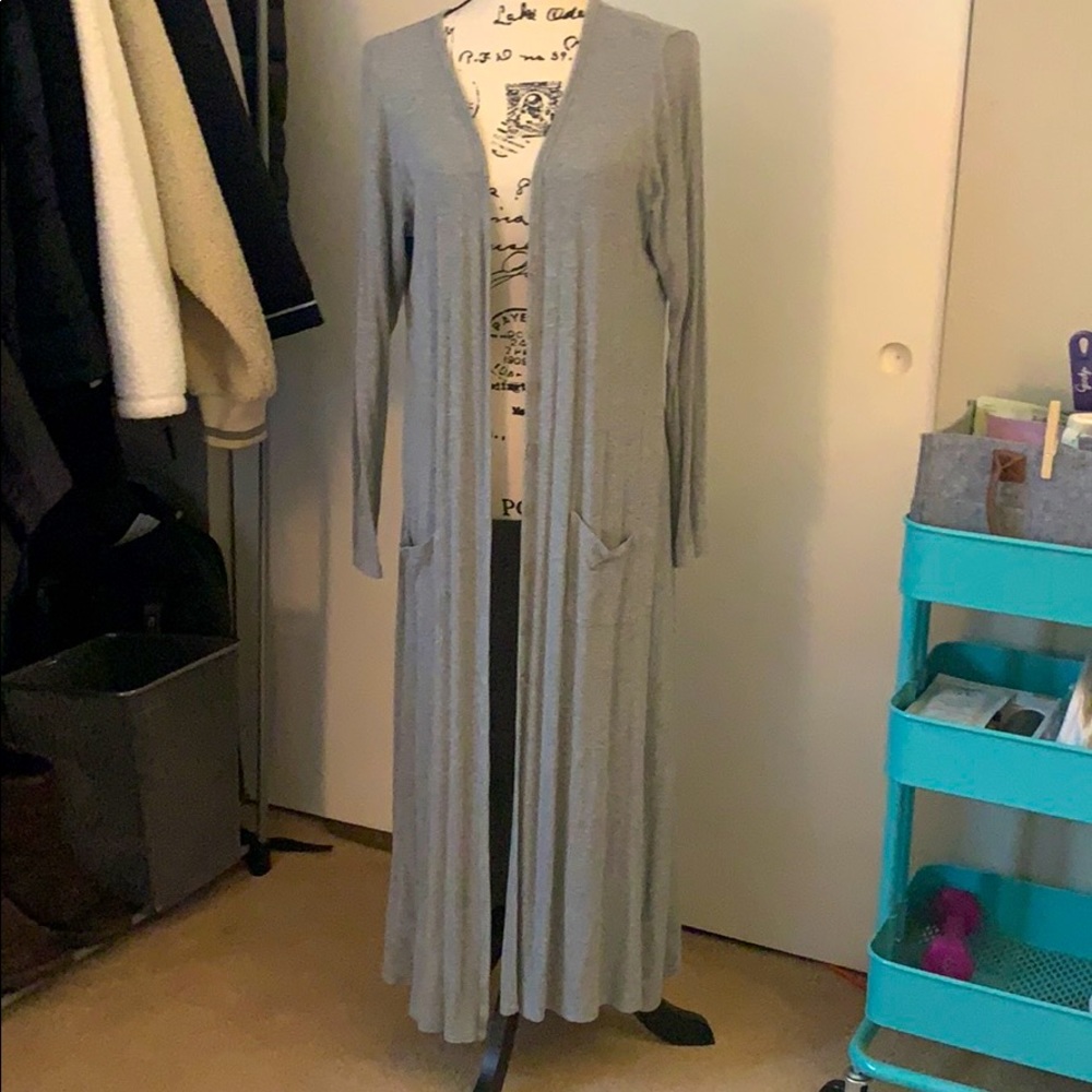 Lulu’s long sweater size L